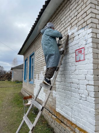 В селе Матвинур заканчивают отрисовку пазлов, которые впоследствии будут составлять единый рисунок на фасаде дома культуры в рамках проекта «Культурная раскраска»