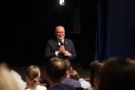 Александр Соколов встретился с победителями «Театрального Приволжья»