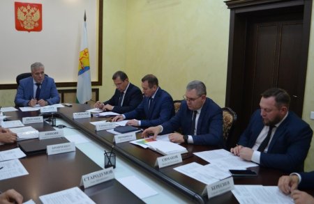 На совещании главного федерального инспектора обсудили вопрос готовности объектов ЖКХ к зиме